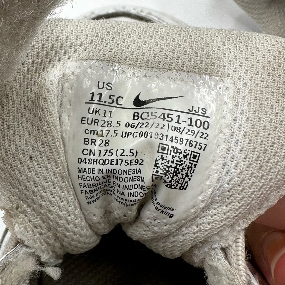 Nike | White Kids' Court Borough Low Top Sneaker Baby/Toddler | size 11.5